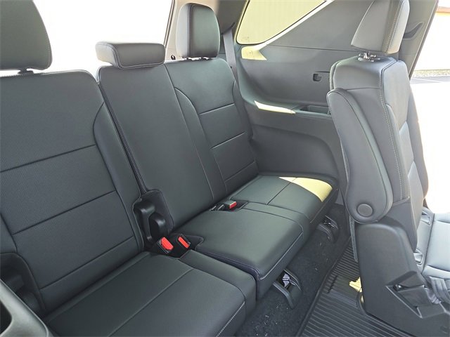 2026 Chevrolet Traverse photo 12
