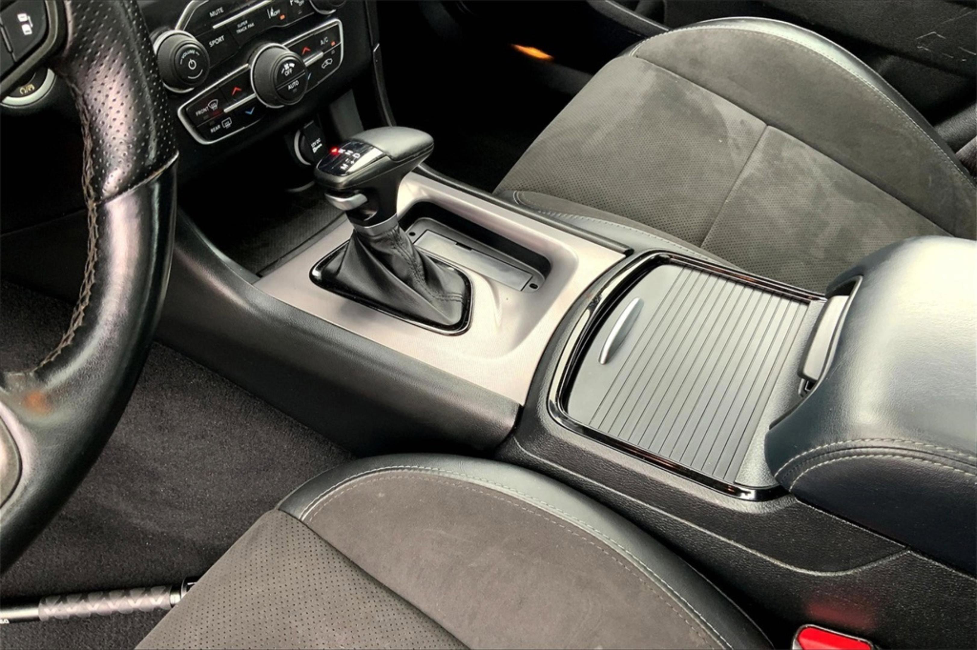 2023 Dodge Charger R/T photo 16