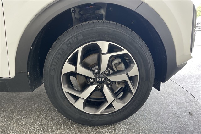 2020 Kia Sportage LX photo 17