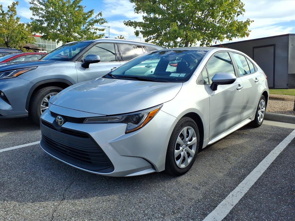 2024 Toyota Corolla LE photo 4
