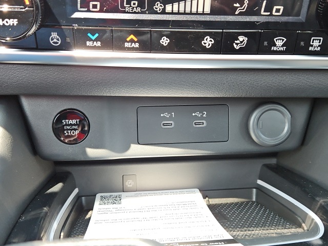 2025 Nissan Rogue Platinum photo 31