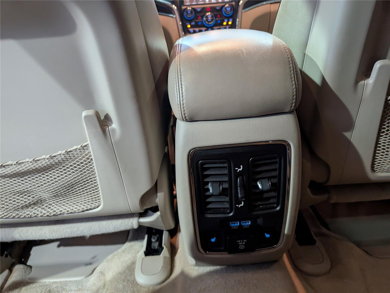 2017 Jeep Grand Cherokee Overland photo 26
