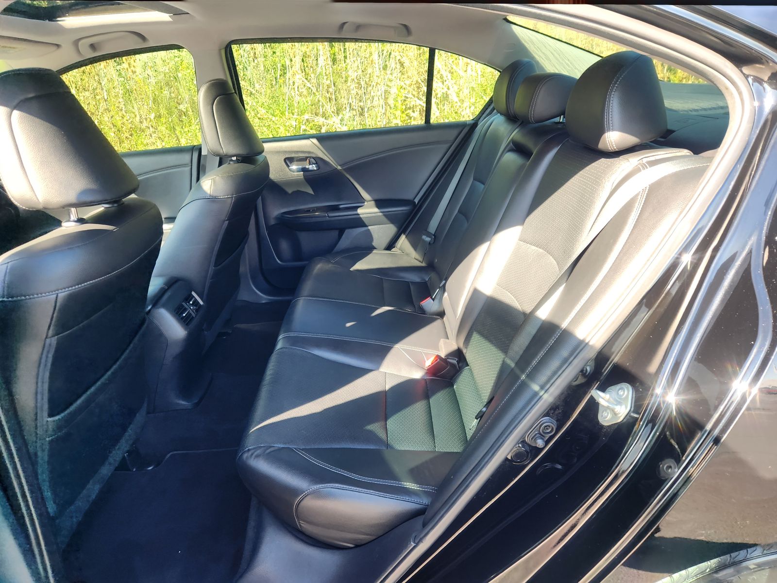 2016 Honda Accord EX-L photo 26