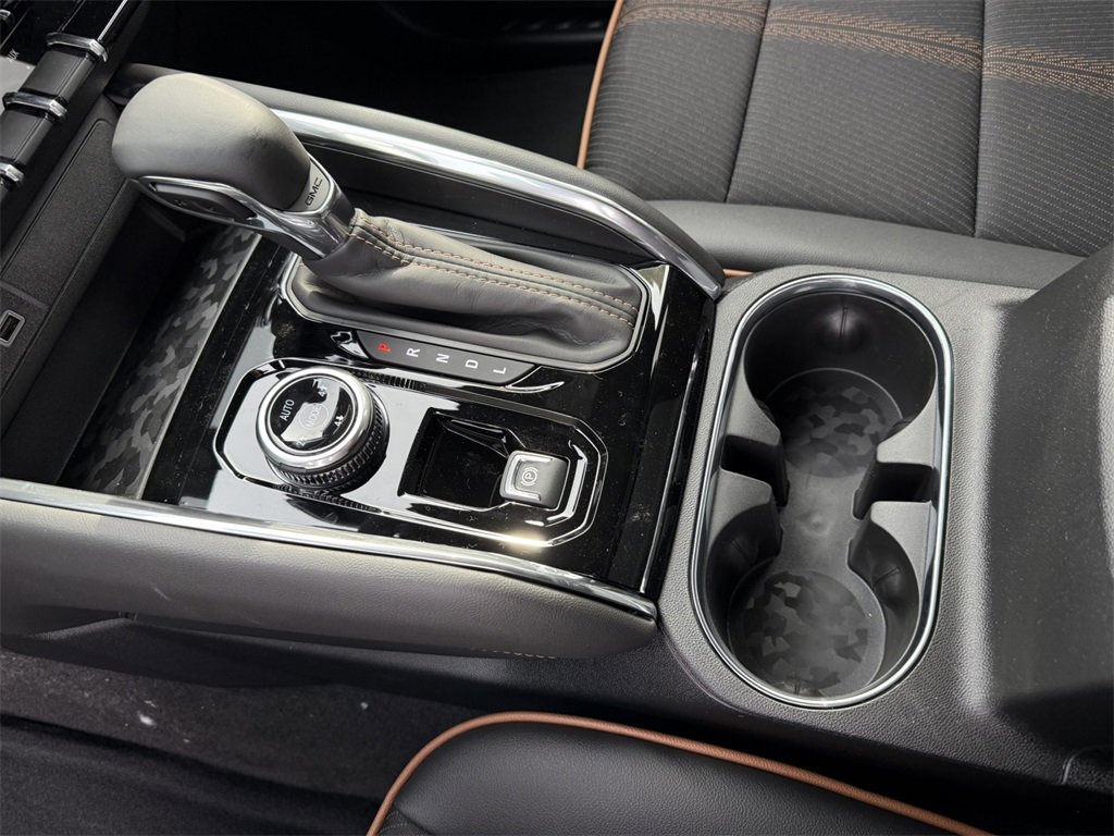 2026 GMC CANYON - Image 24