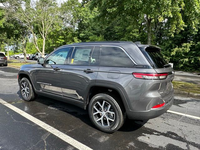 2025 Jeep Grand Cherokee Limited photo 7