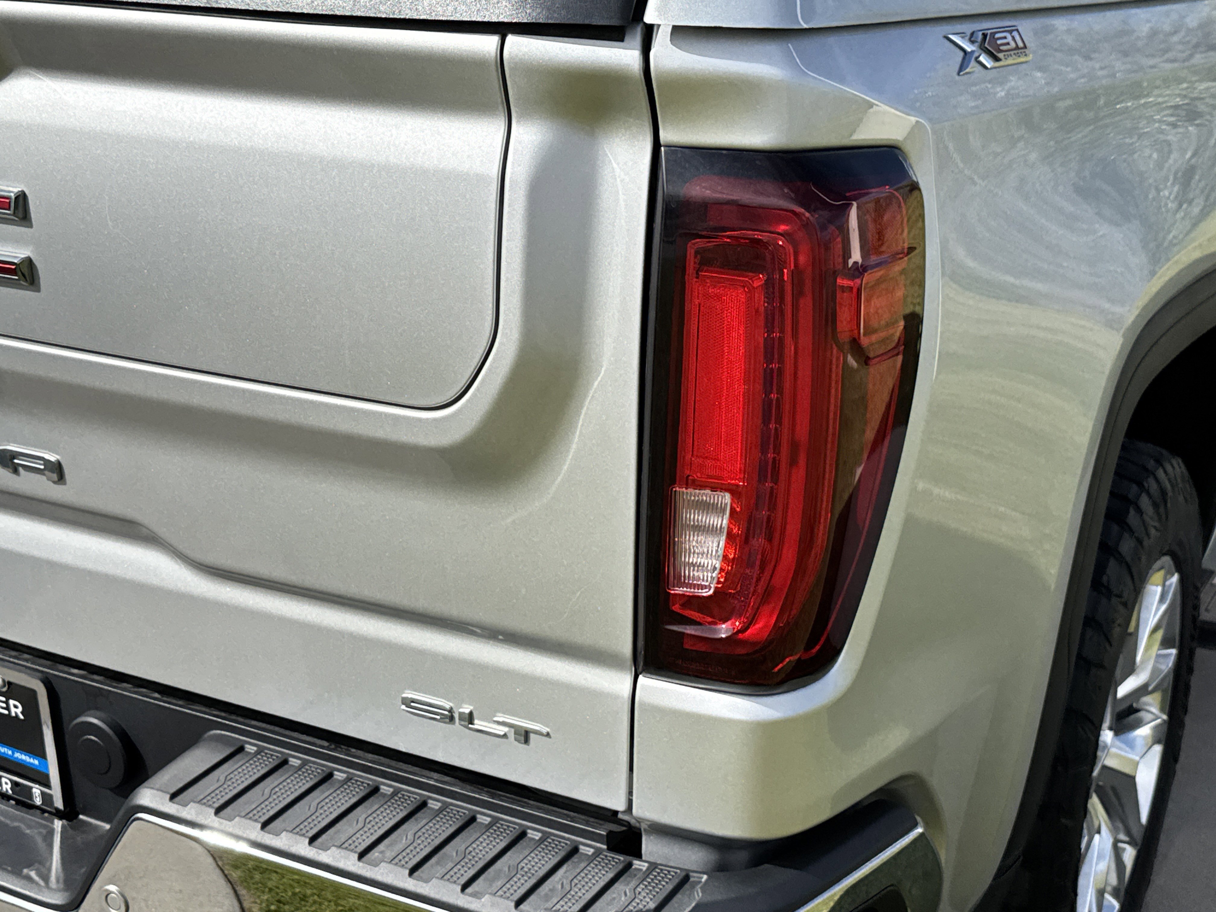 2022 Gmc Sierra 1500 Limited SLT photo 2