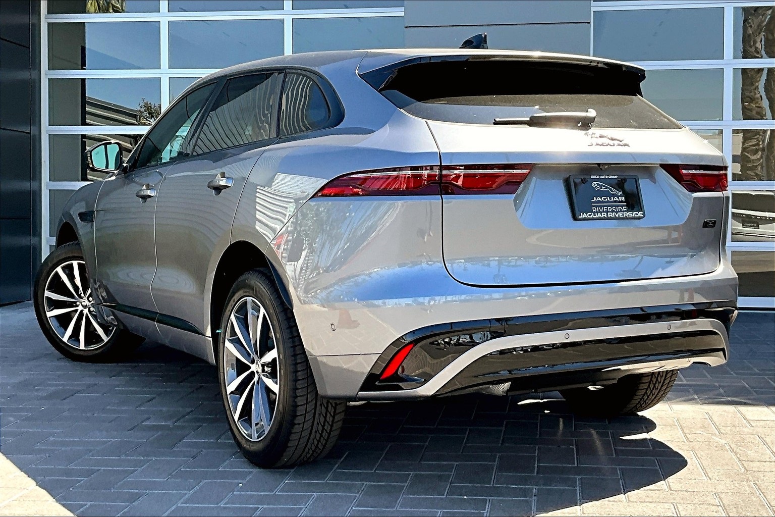 2026 Jaguar F-PACE P250 R-Dynamic S photo 3