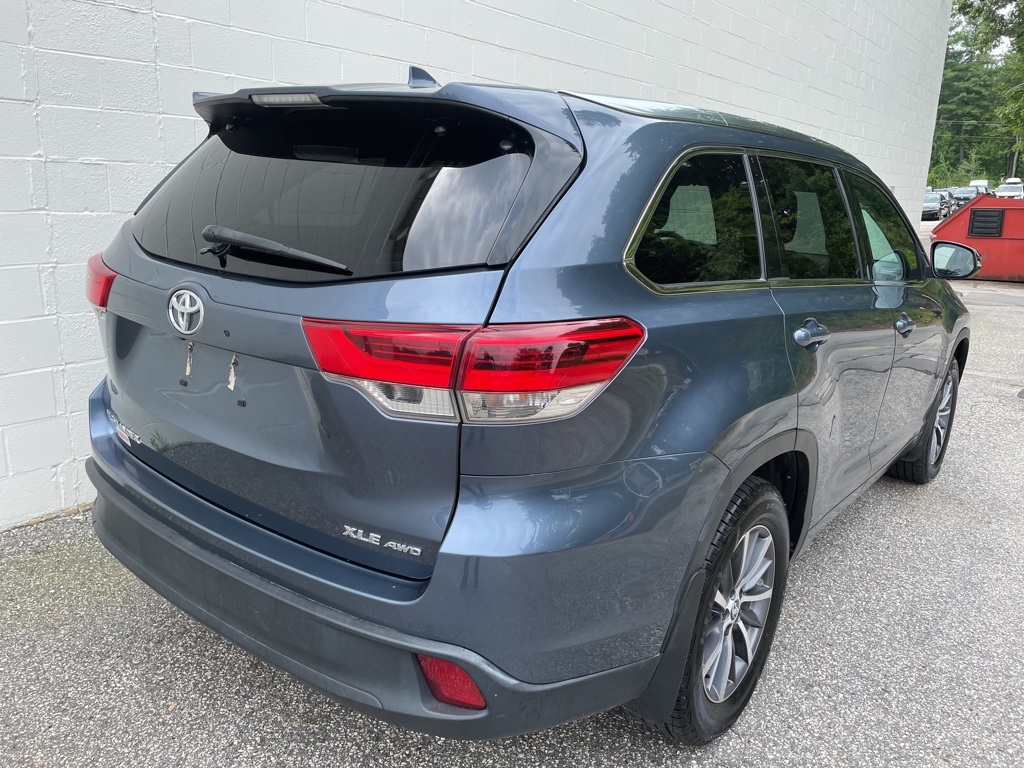2018 Toyota Highlander XLE photo 2