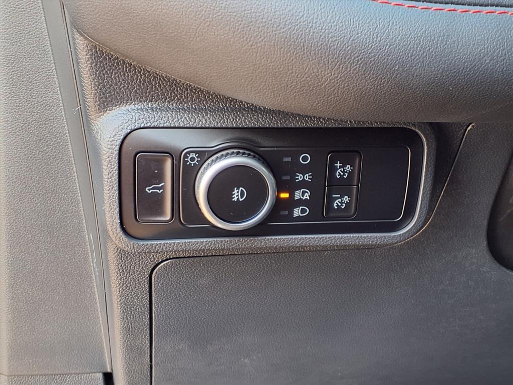 2025 Ford Explorer ST-Line photo 6
