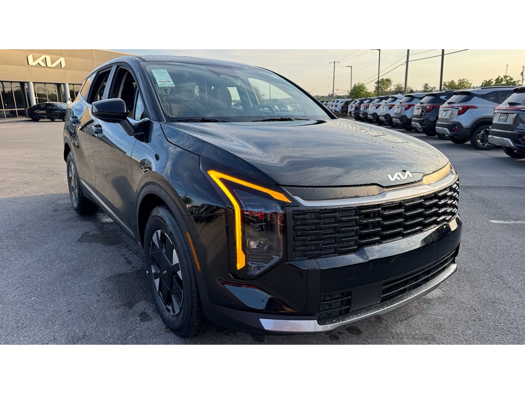 2026 Kia Sportage LX Hybrid's photo