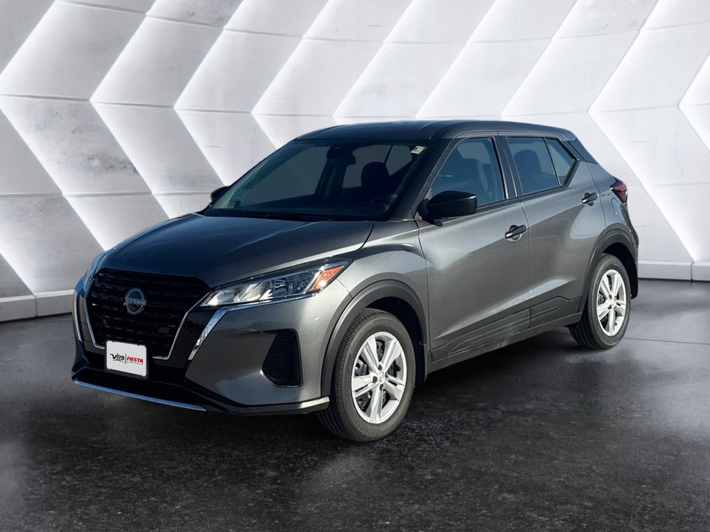2025 Nissan Kicks Play S photo 3