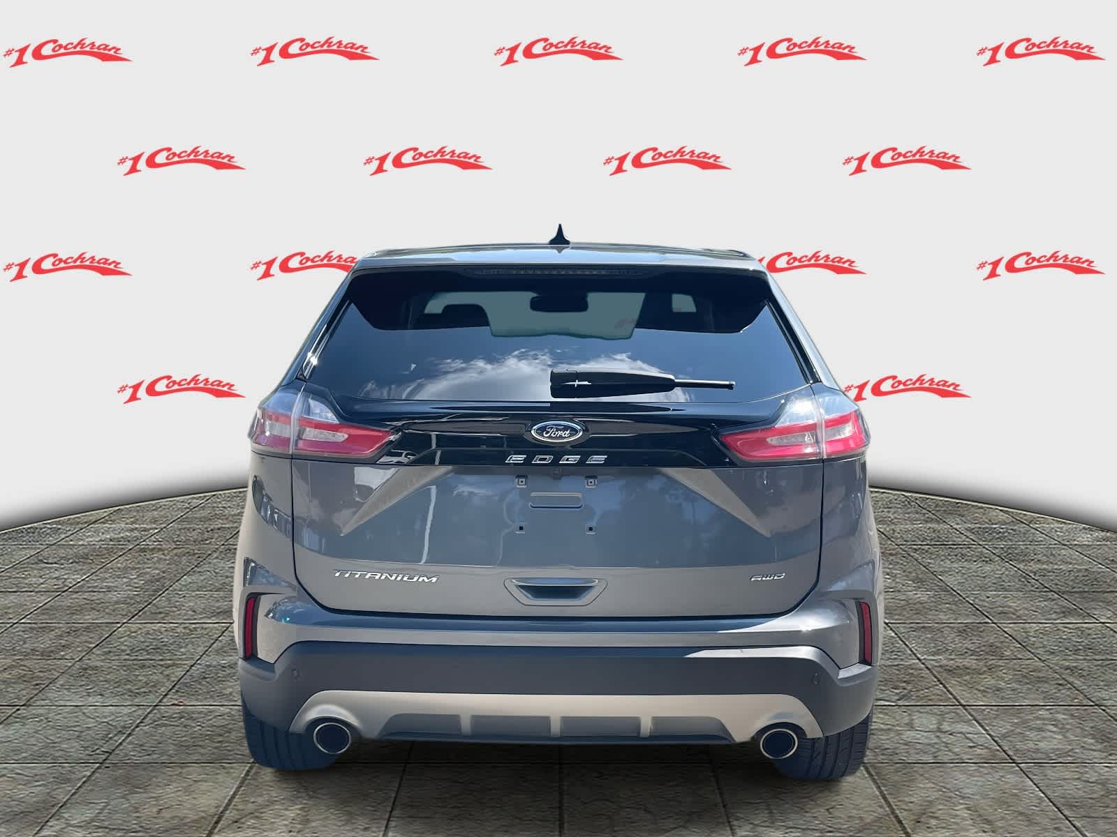 2024 Ford Edge Titanium photo 4