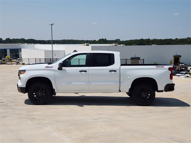 2025 Chevrolet Silverado 1500 Custom Trail Boss photo 3