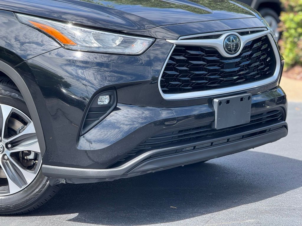 2020 Toyota Highlander XLE photo 4