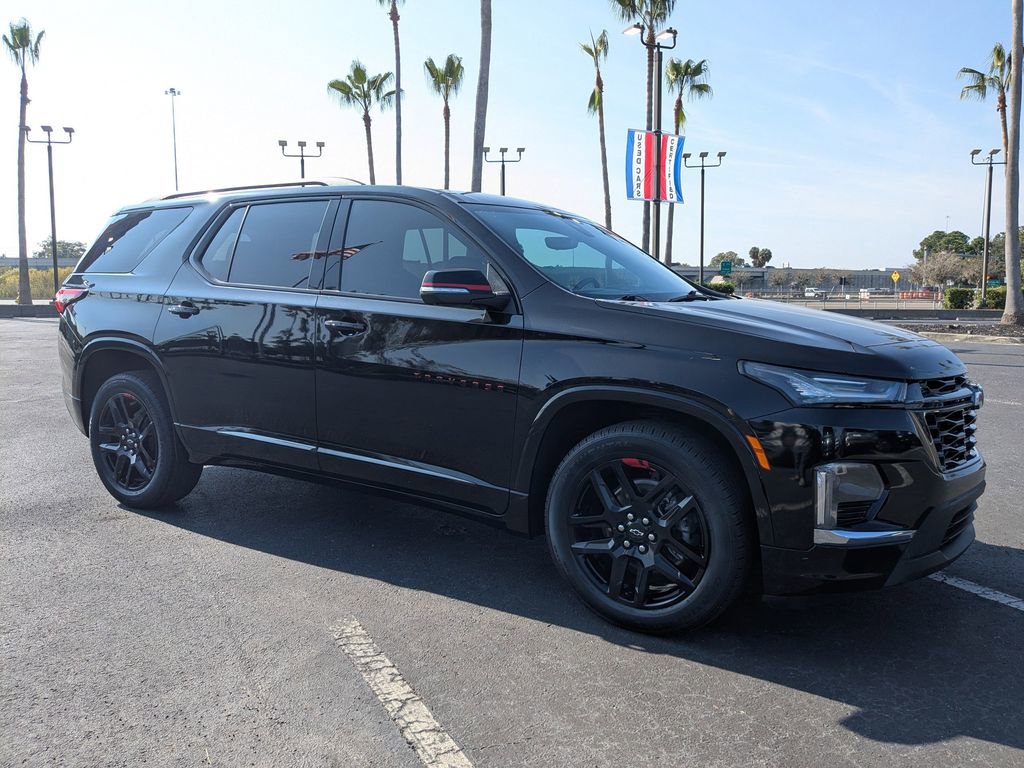 2022 Chevrolet Traverse Premier photo 2