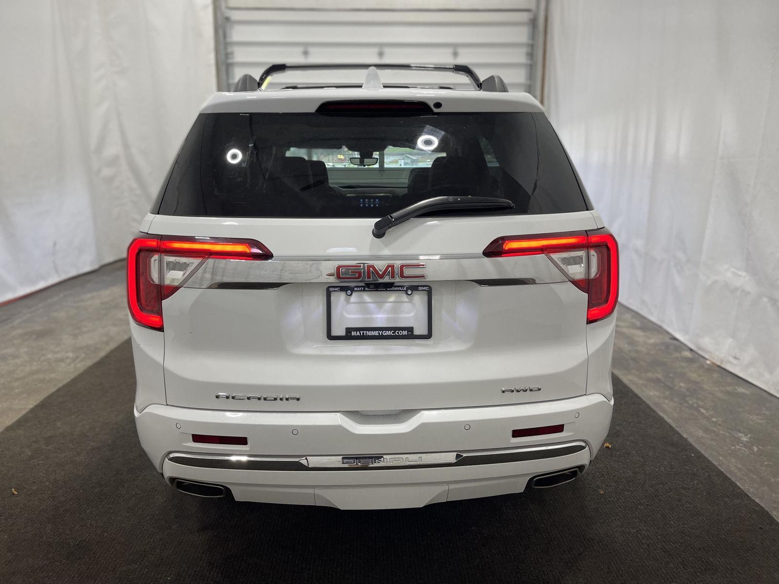 2023 Gmc Acadia Denali photo 5