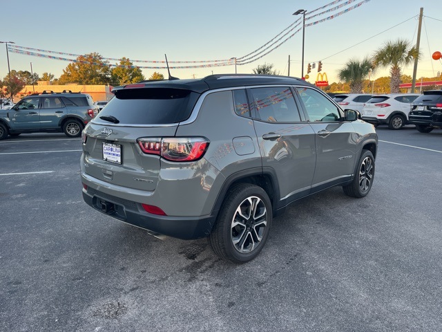 2022 Jeep Compass Limited photo 2