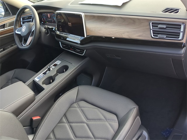 2026 Volkswagen Atlas SE photo 9