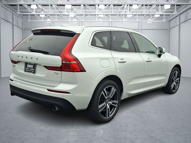 2021 Volvo XC60 T5 Momentum photo 5