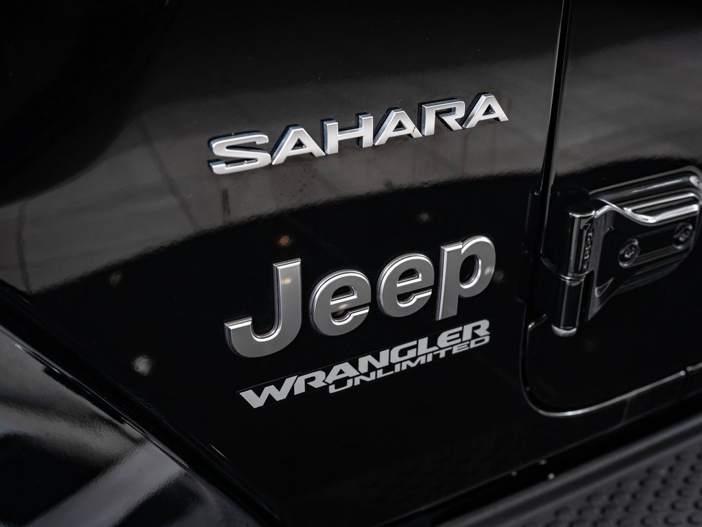2022 Jeep Wrangler Unlimited Sahara photo 8