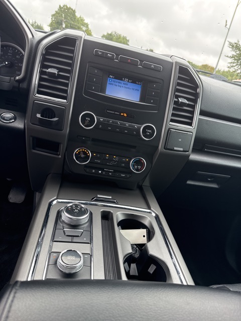 2018 Ford Expedition XLT photo 9