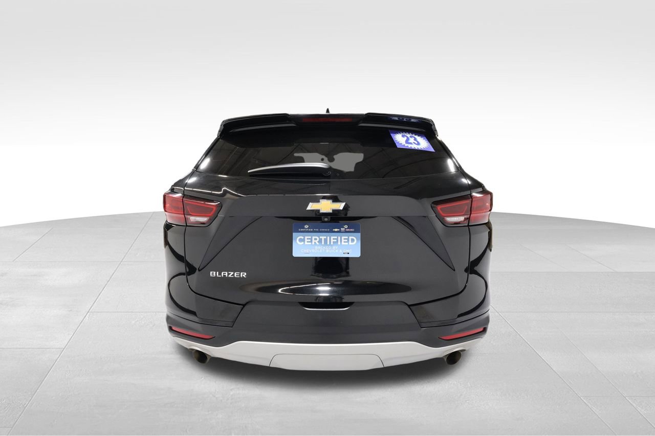 2023 Chevrolet Blazer 2LT photo 2
