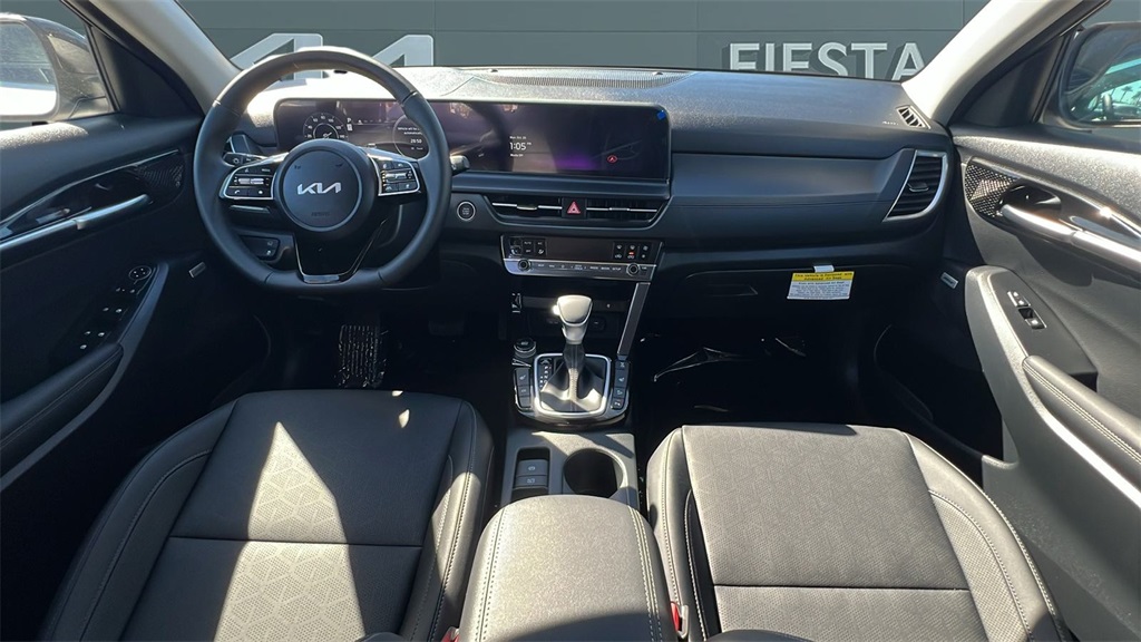 2026 Kia Seltos SX photo 2