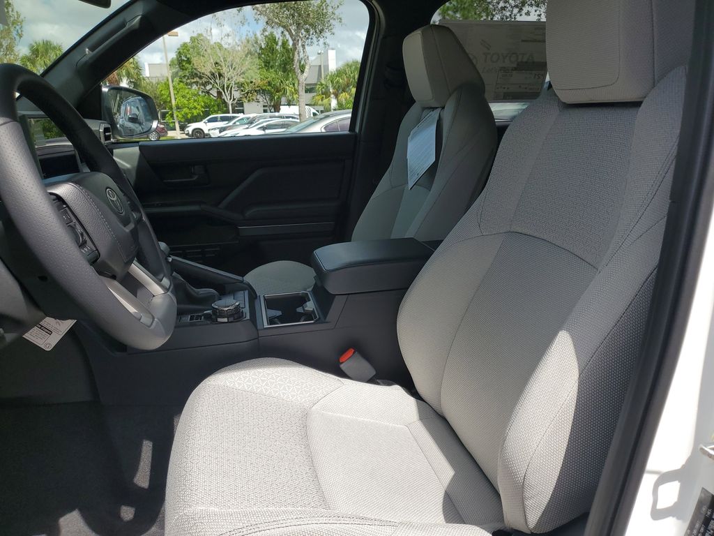 2025 Toyota 4Runner SR5 photo 13