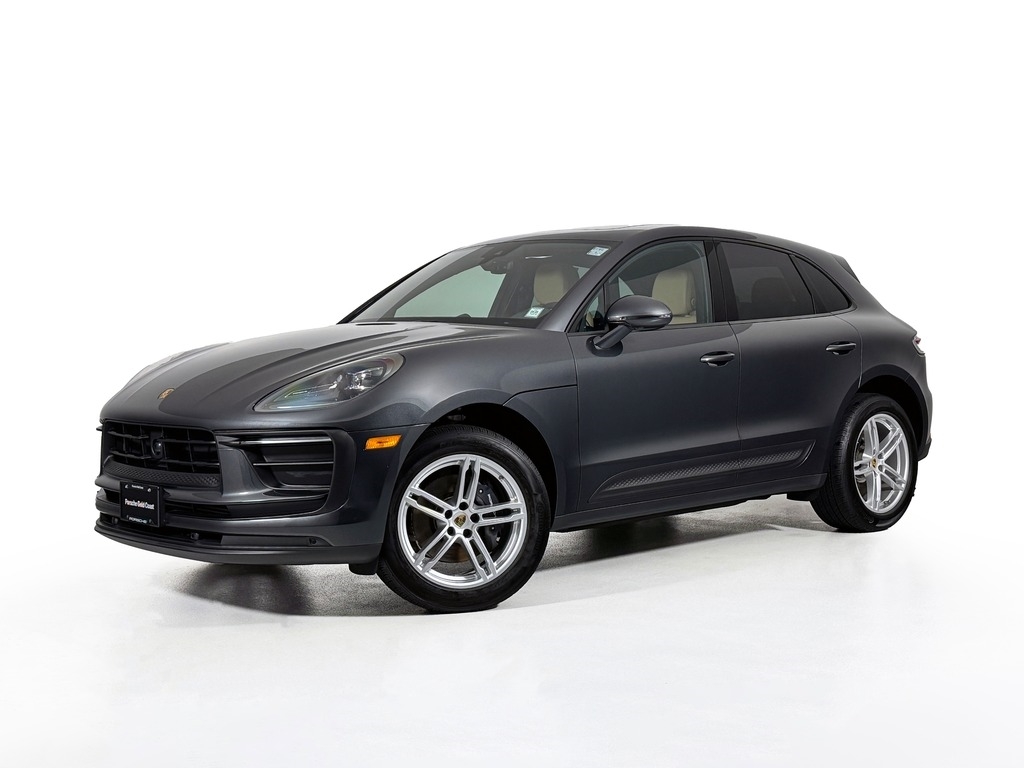 2025 Porsche Macan T