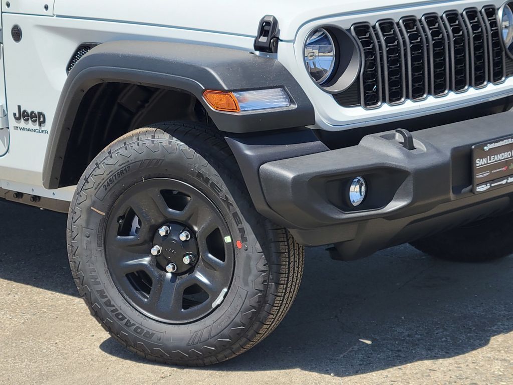 2025 Jeep Wrangler Sport photo 3