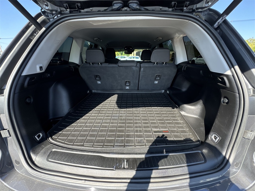 2022 Jeep Grand Cherokee Laredo photo 22
