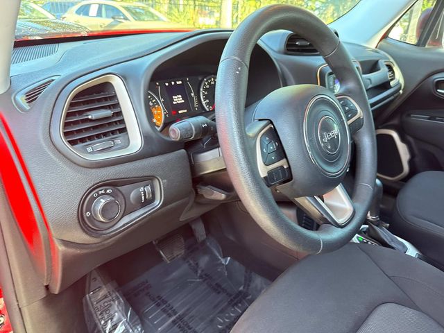 2016 Jeep Renegade Sport photo 20