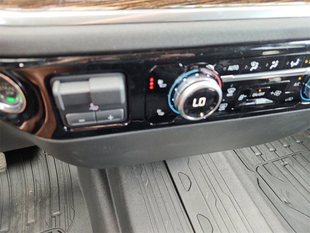 2025 Gmc Sierra 1500 SLE photo 13
