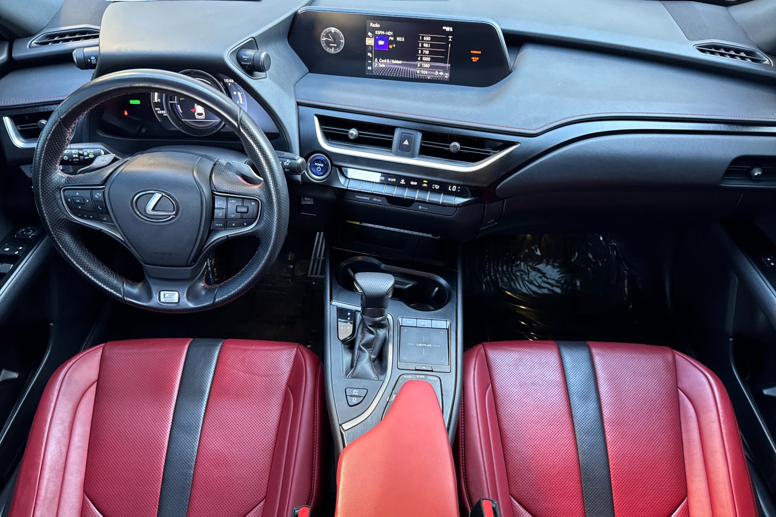 2021 Lexus UX 250h F SPORT photo 3