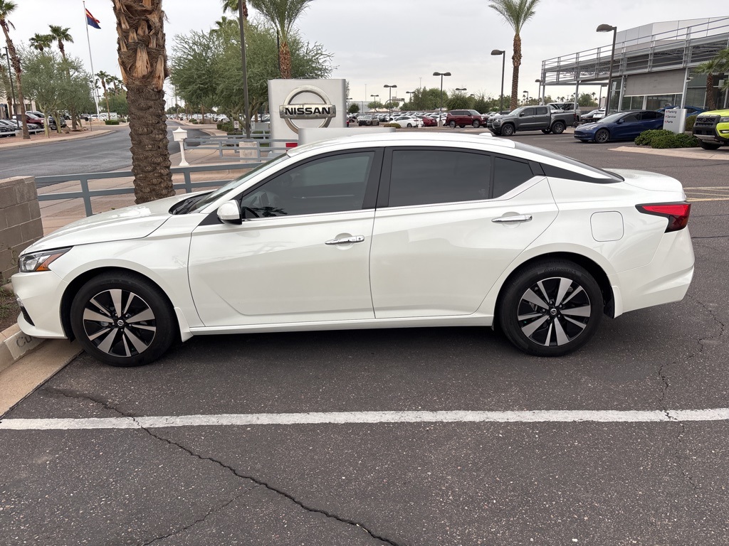 2022 Nissan Altima 2.5 SV photo 3