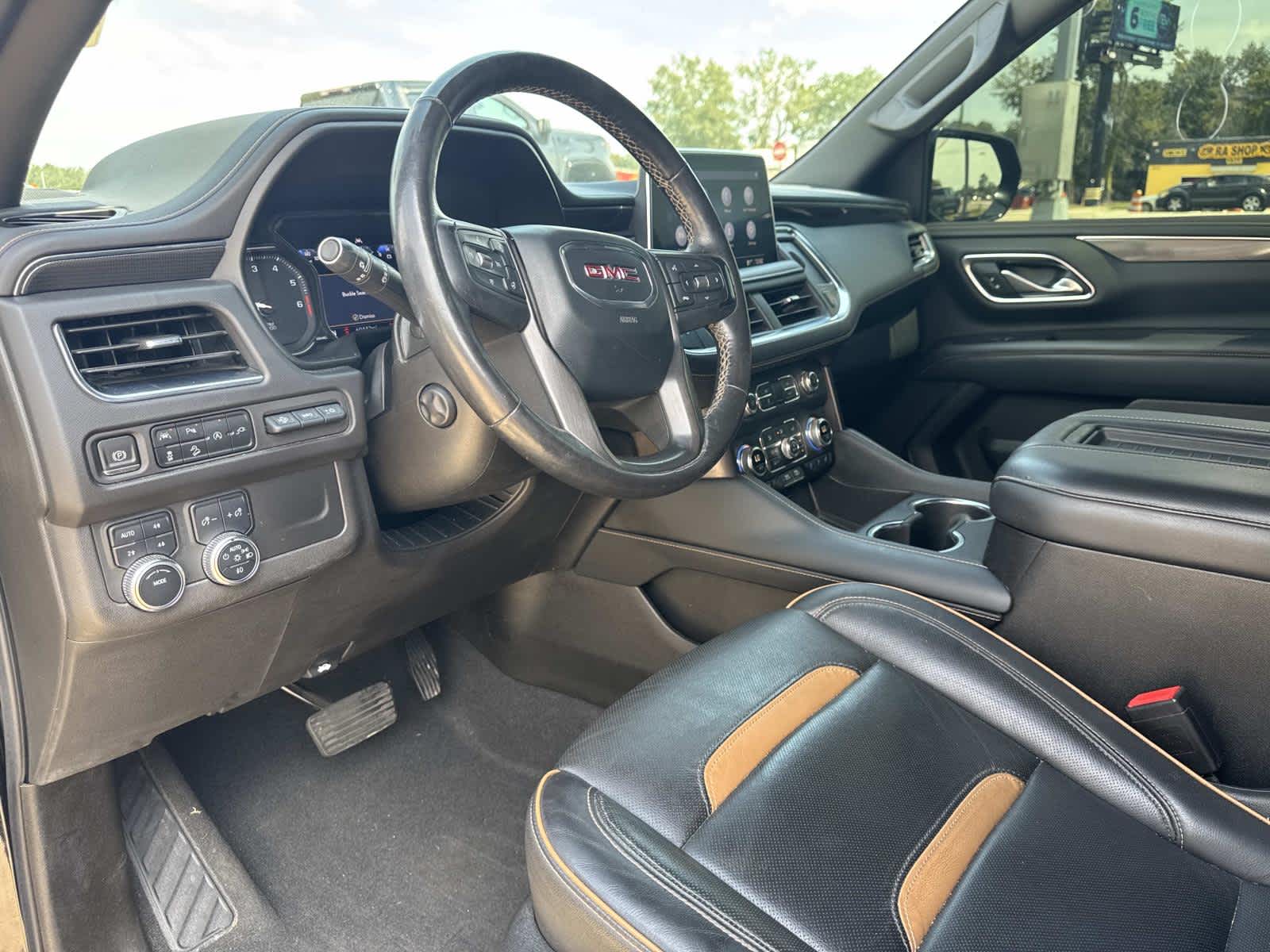 2021 Gmc Yukon AT4 photo 9