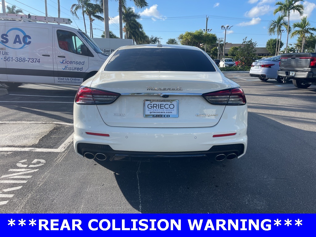 2022 Maserati Quattroporte Modena photo 2