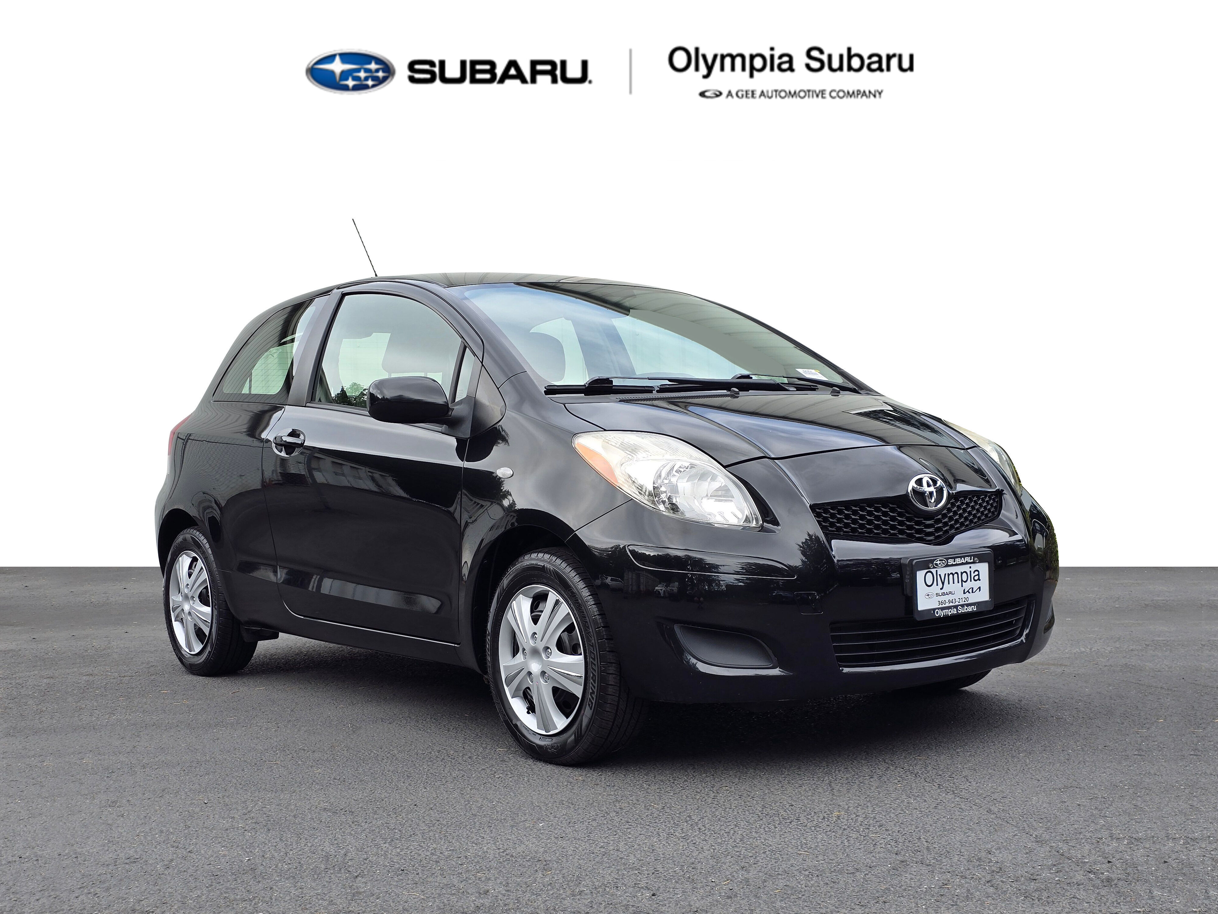 2011 Toyota Yaris Base's photo