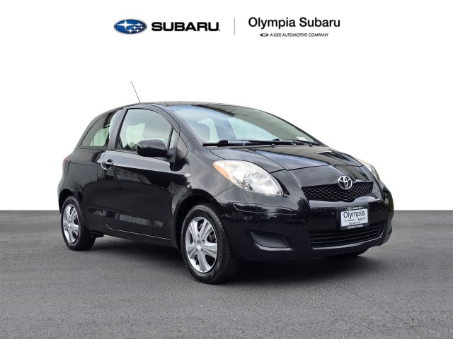 2011 Toyota Yaris Base's photo