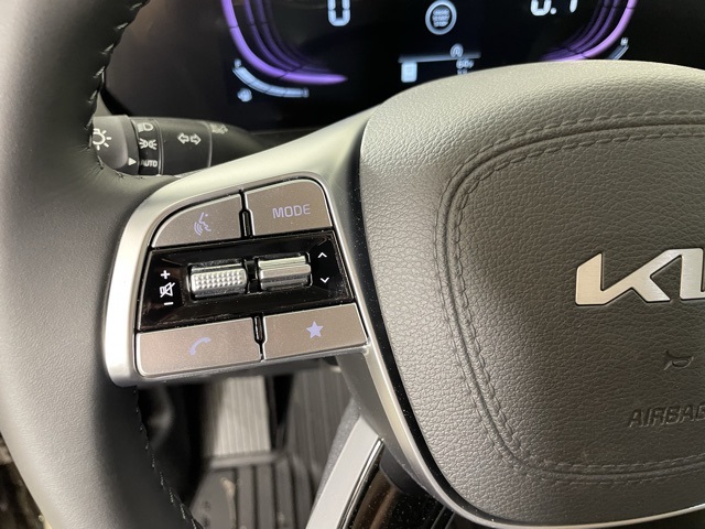 2025 Kia Telluride S photo 16