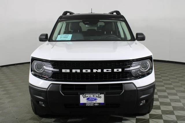 2025 Ford Bronco Sport Outer Banks photo 2