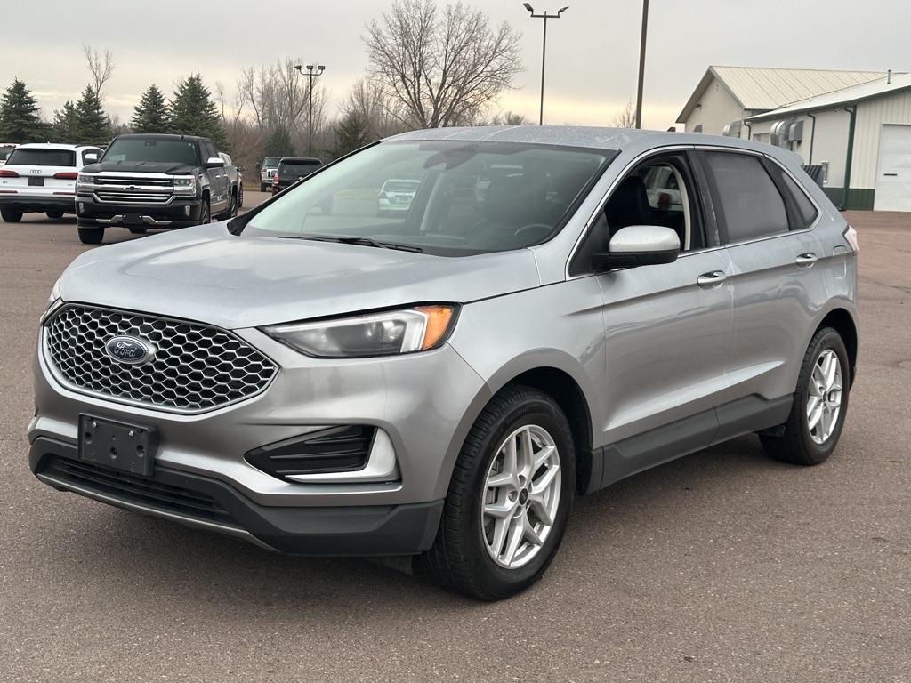 2024 Ford Edge SEL photo 4