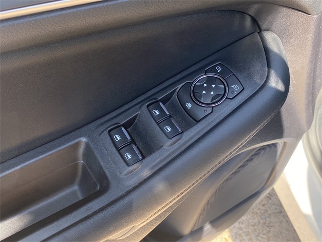 2021 Ford Edge SEL photo 20