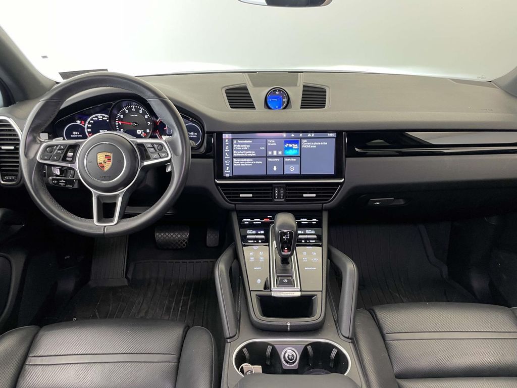 2020 Porsche Cayenne Base photo 23