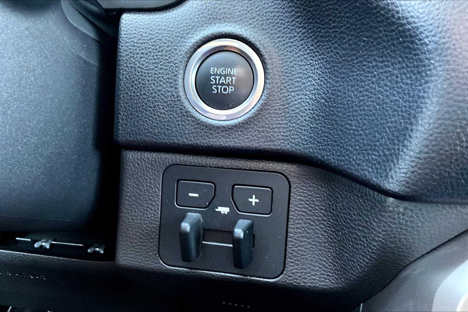 2024 Toyota Tundra SR5 photo 30