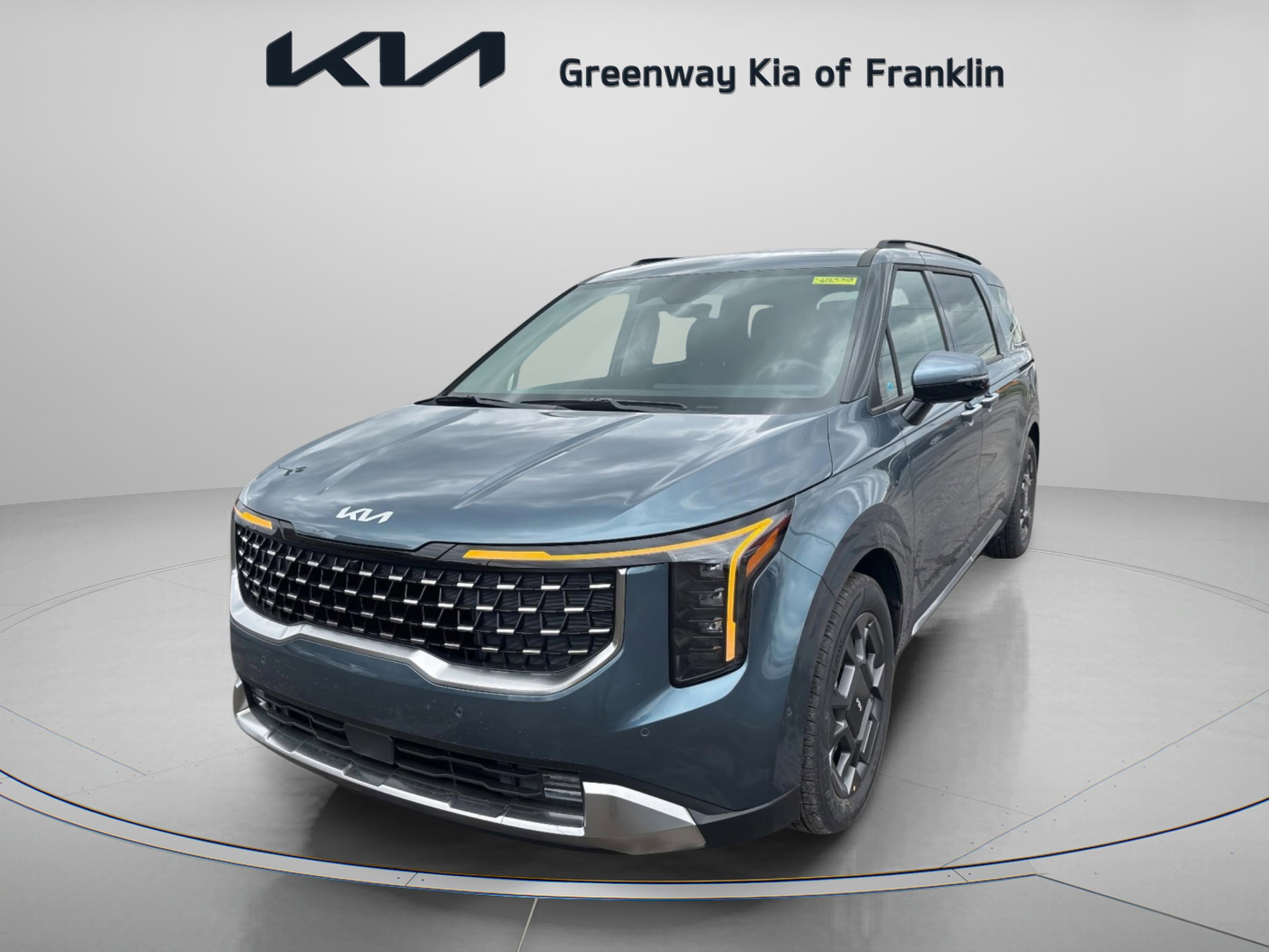 2025 Kia Carnival SX photo 3