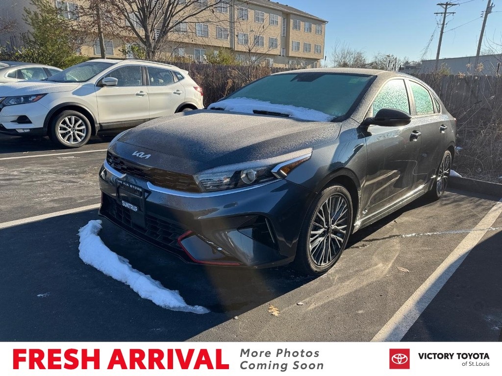 2022 Kia FORTE GT-Line's photo