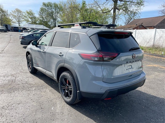 2025 Nissan Rogue SV photo 11