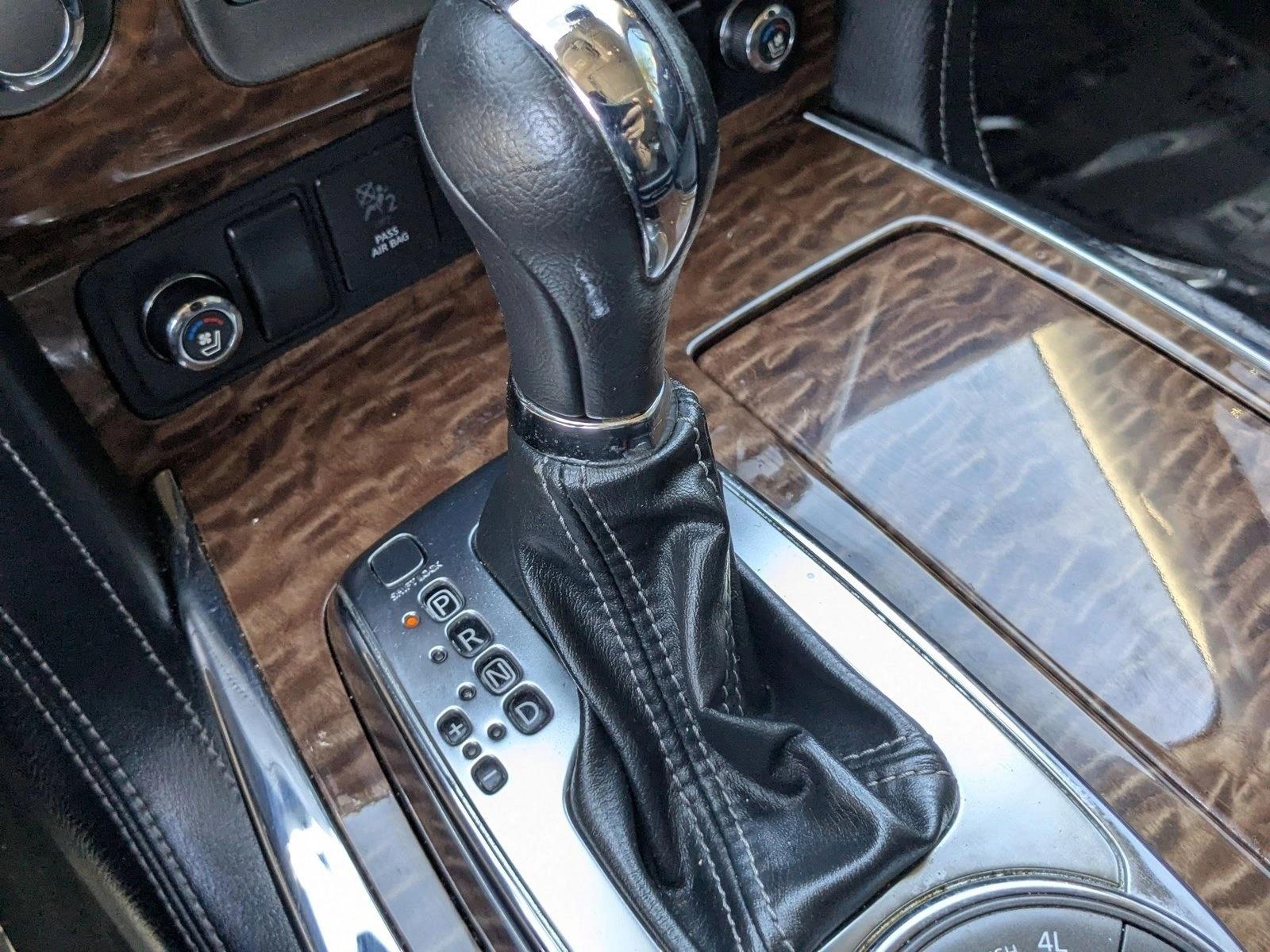 2019 Nissan Armada Platinum photo 12