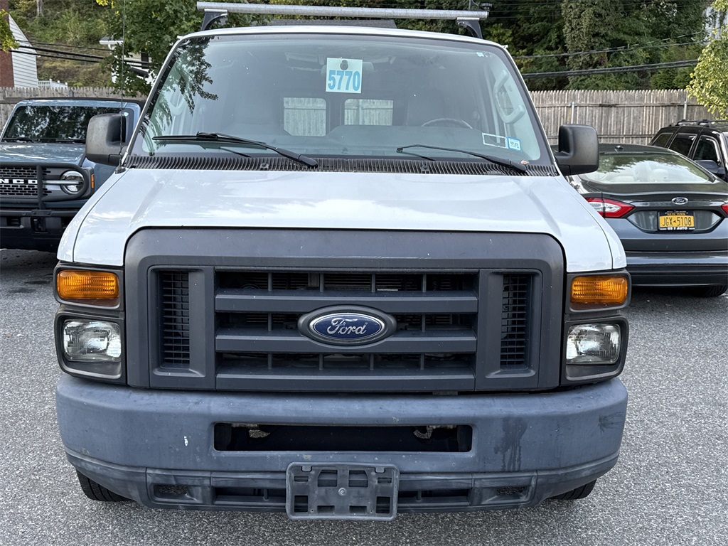 2013 Ford E-150 photo 2